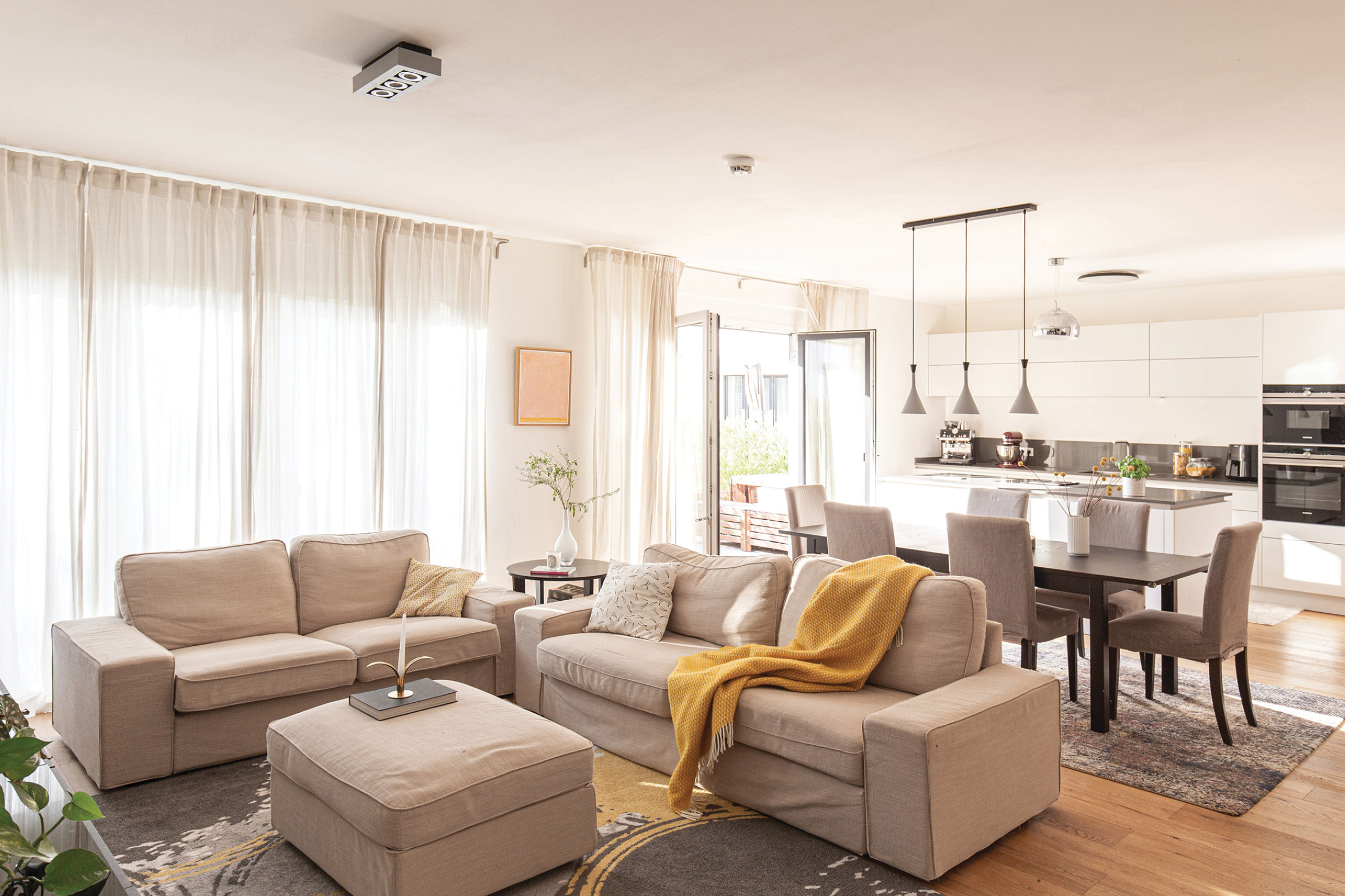 Stilvolles, gesundes und modernes Wohnen in der luxuriösen Familienwohnung in Wilhelmsruh
